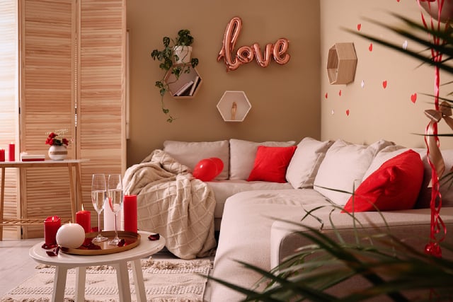 Valentine’s Mood: Wallpapers For A Romantic Bedroom
