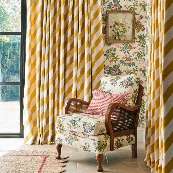 Harlequin | Sophie Robinson | Woodland Floral Wide Width