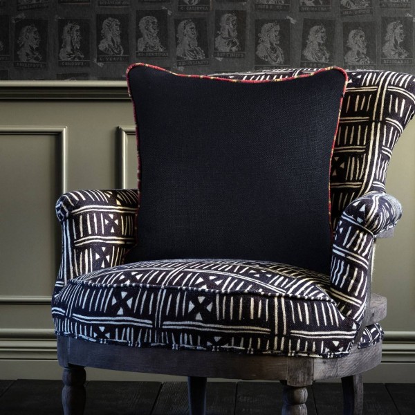 MINDTHEGAP | ANTHRACITE Cushion | LC40007