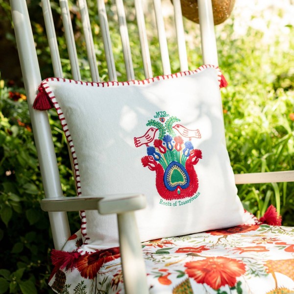 MINDTHEGAP | ROOTS OF TRANSYLVANIA Embroidered Cushion | LC40082