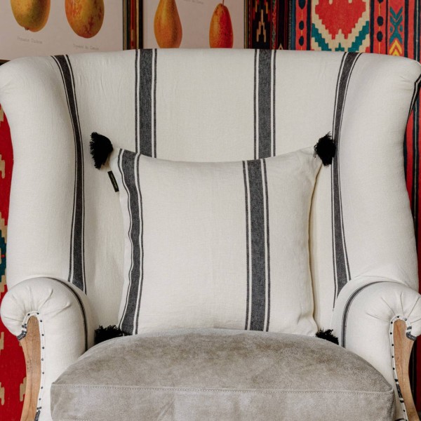MINDTHEGAP | HAJDU Stripe Heavy Cushion | LC40093