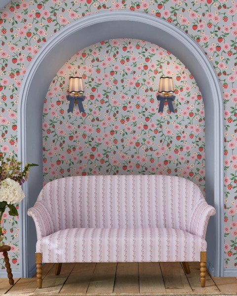 Graham & Brown | Strawberry Wallpaper
