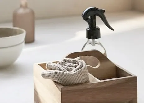 cleaning wallpaper
