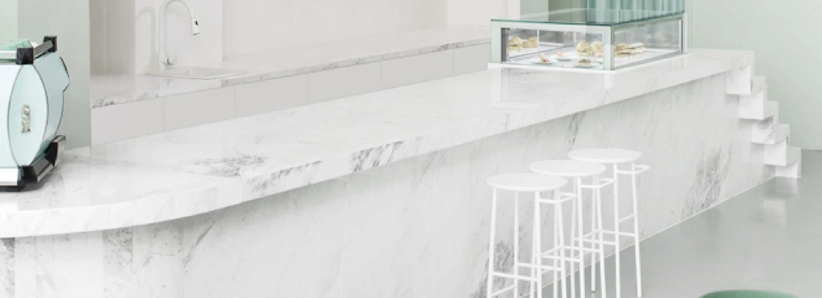 Where to place wallpaper in your restaurant
