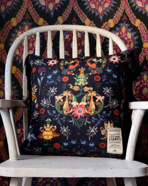 MINDTHEGAP | TRANSYLVANIA FOLK Cushion