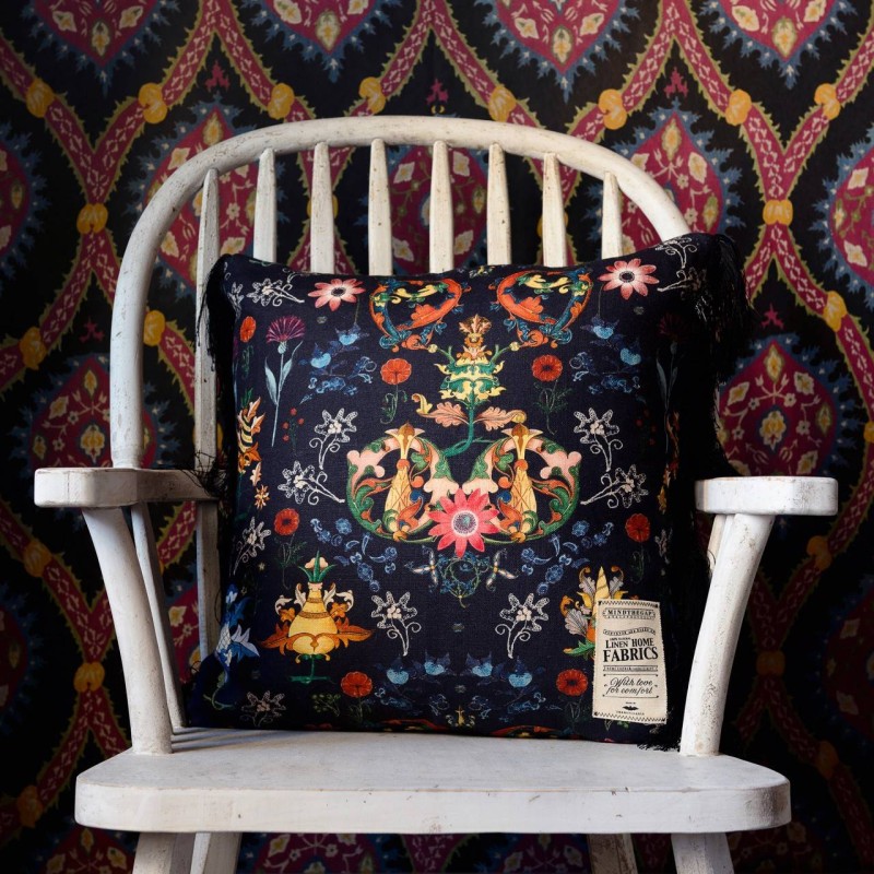 MINDTHEGAP | TRANSYLVANIA FOLK Cushion