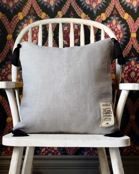 MINDTHEGAP | FROST GREY Cushion | LC40008