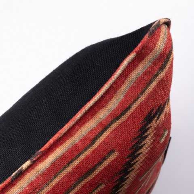 MINDTHEGAP | MOKI Embroidered Cushion | LC40032