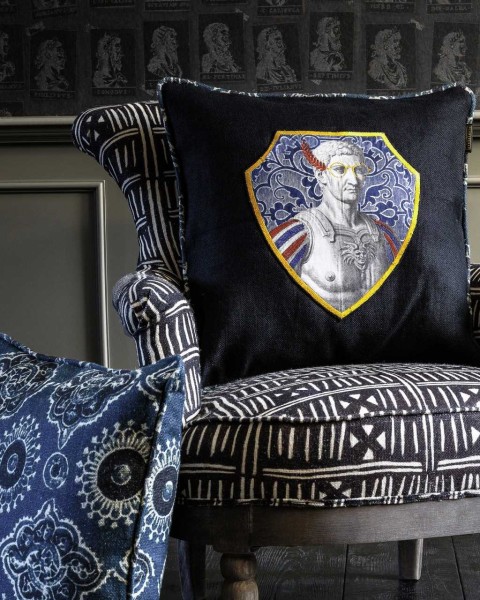 MINDTHEGAP | TIBERIUS Embroidered Cushion | LC40033