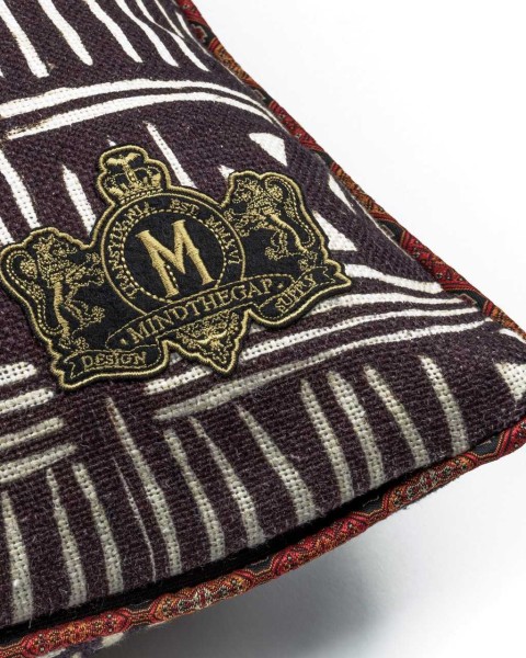 MINDTHEGAP | BOGOLANFINI Cushion | LC40038