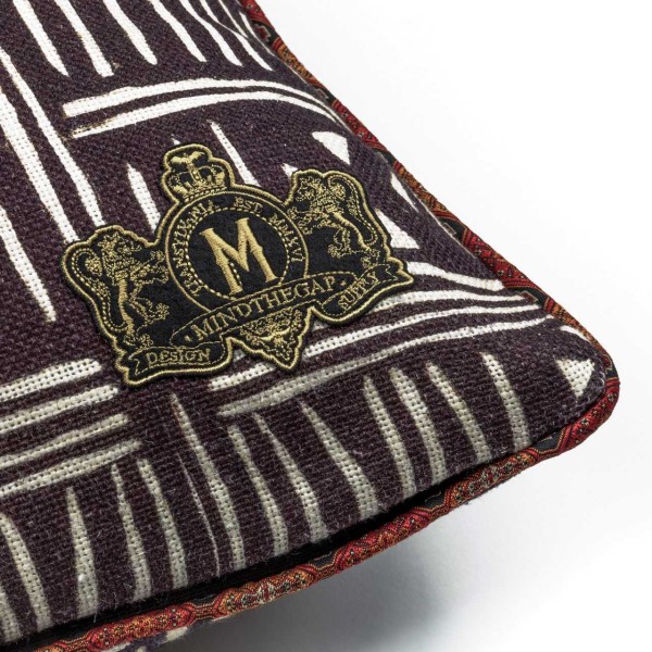 MINDTHEGAP | BOGOLANFINI Cushion | LC40038
