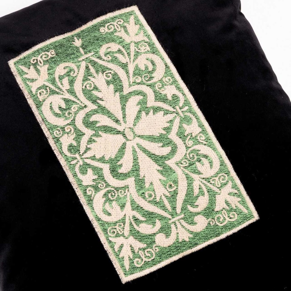 MINDTHEGAP | SPANISH EMBROIDERY Velvet Embroidered Cushion | LC40045