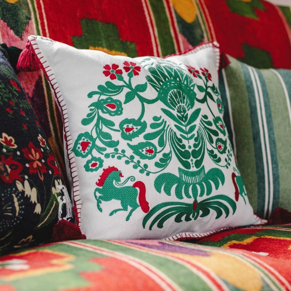 MINDTHEGAP | HORSE PARADE Embroidered Cushion | LC40081