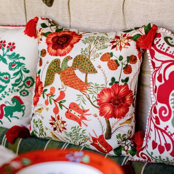 MINDTHEGAP | SZEKELY Cushion | LC40090