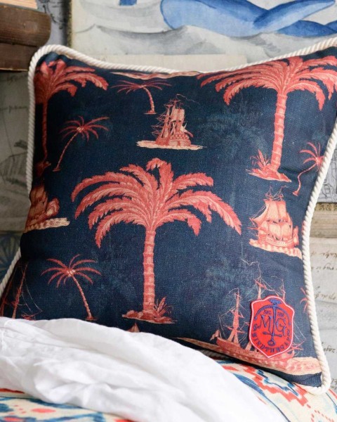 MINDTHEGAP | AEGEAN Cushion