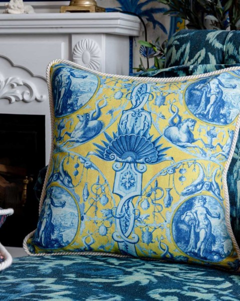 MINDTHEGAP | CALYPSO Cushion | LC40110