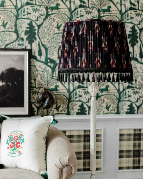 MINDTHEGAP | TRANSYLVANIAN ROOTS | LAMPSHADE | FLORAL CREST | LS30385