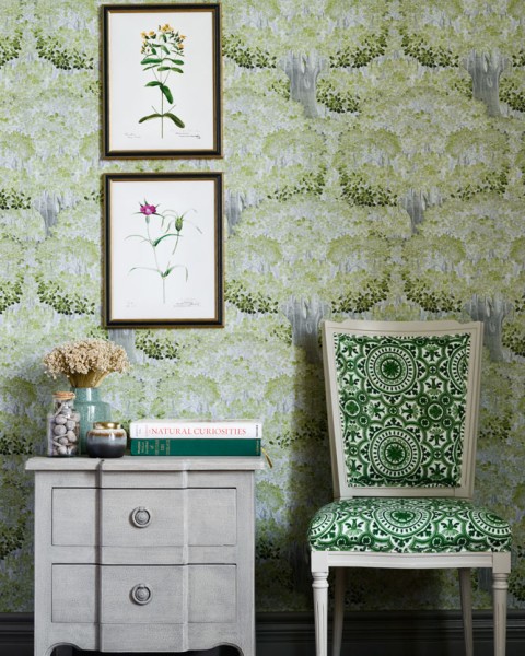 MINDTHEGAP | The Wallpaper Compendium | Savage Leaves Green | WP20445