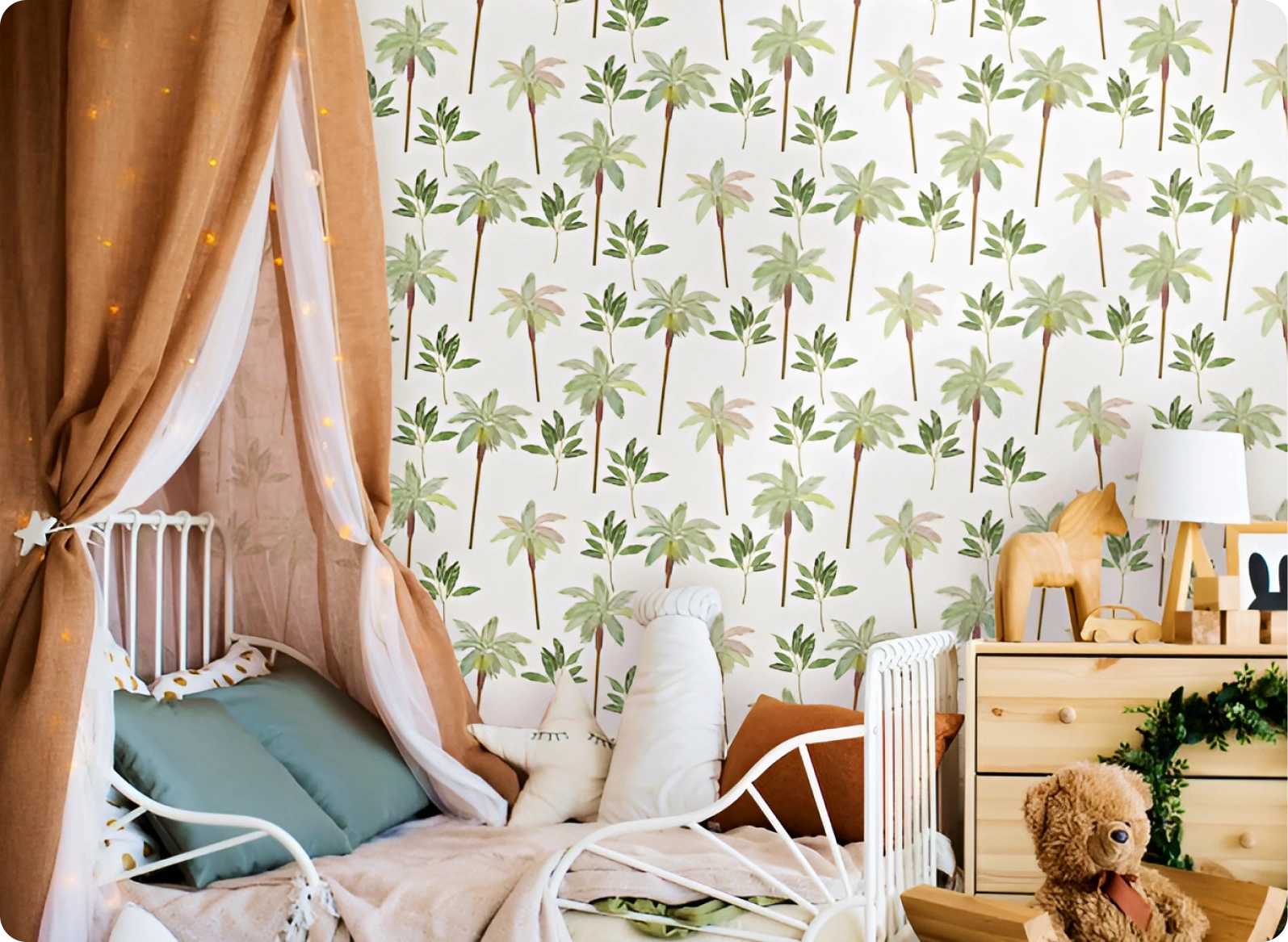 Tree pattern wallpaper for kids room
