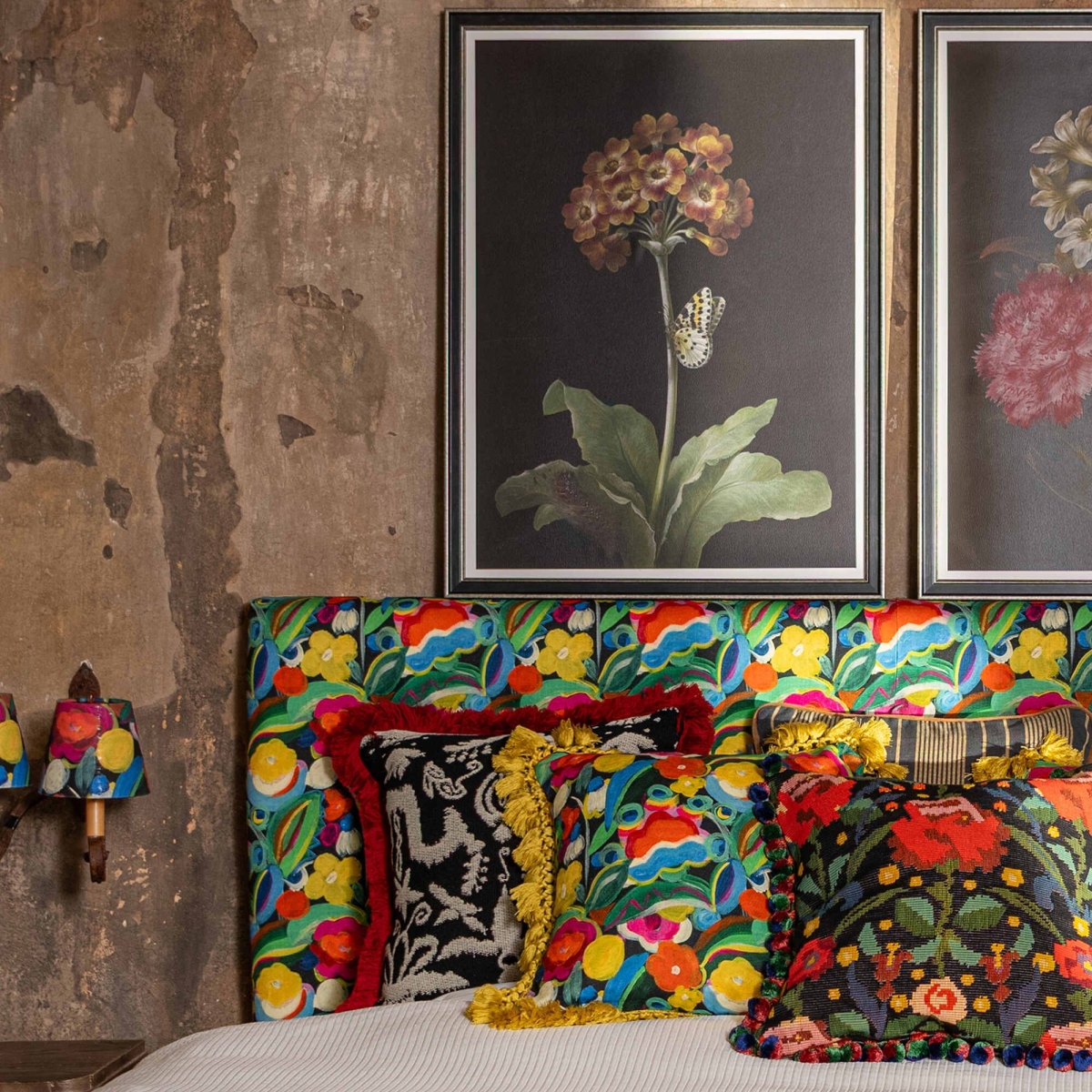 Mindthegap | Transylvanian Rhapsody | Framed Art | FLORAL ARRANGEMENTS I