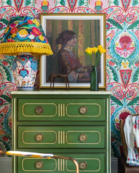 Mindthegap | Transylvanian Rhapsody | Framed Art | WOMAN SEATING by HAROLD GILMAN