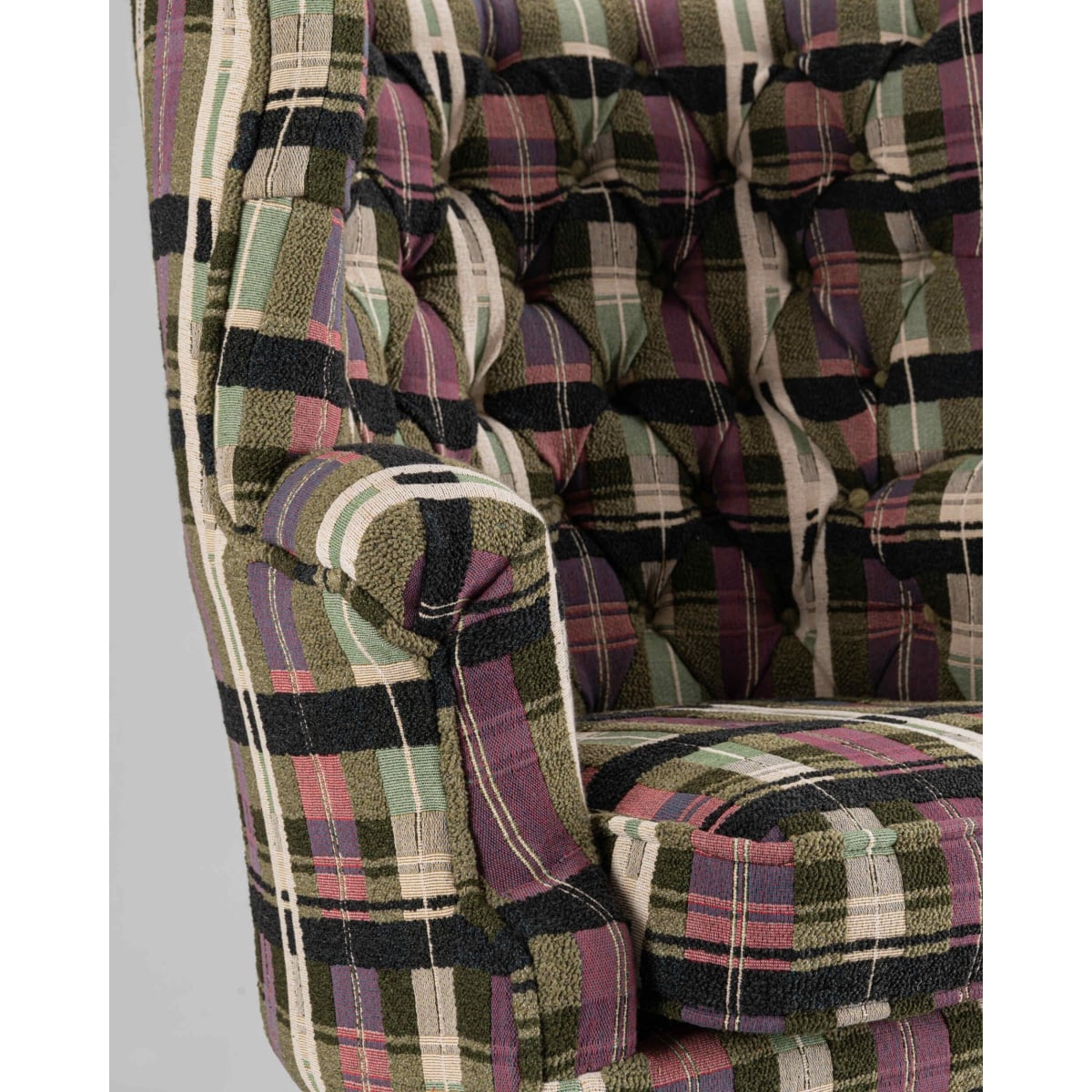 Mindthegap | Transylvanian Rhapsody | CHURCHILL XL CHAIR | KERSCHDORF Plaid Foliage