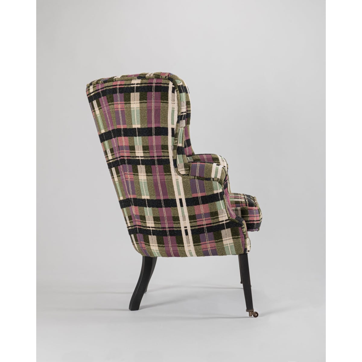 Mindthegap | Transylvanian Rhapsody | CHURCHILL XL CHAIR | KERSCHDORF Plaid Foliage