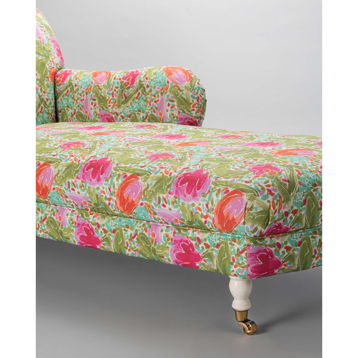 Mindthegap | Transylvanian Rhapsody | ANATOLIA CHAISE | PRINCESS GARDEN