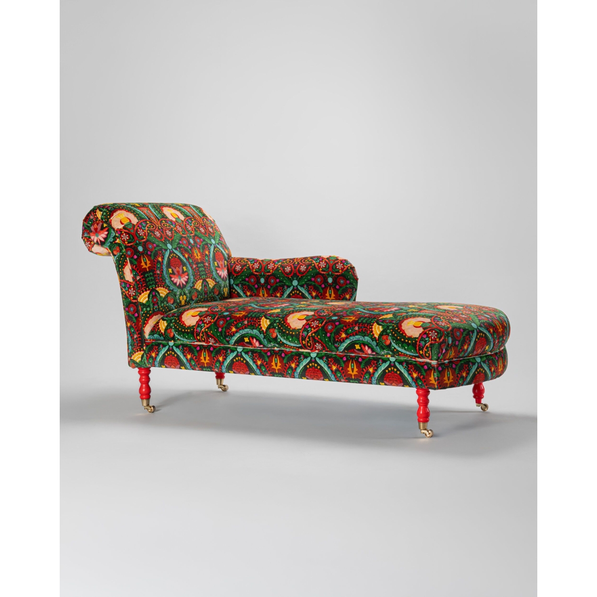Mindthegap | Transylvanian Rhapsody | ANATOLIA CHAISE | ROSA MUNDI Anthracite
