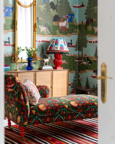 Mindthegap | Transylvanian Rhapsody | ANATOLIA CHAISE | ROSA MUNDI Anthracite