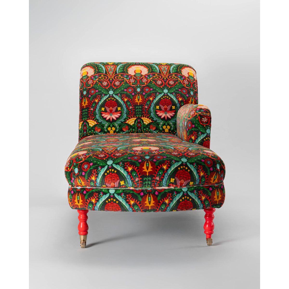 Mindthegap | Transylvanian Rhapsody | ANATOLIA CHAISE | ROSA MUNDI Anthracite