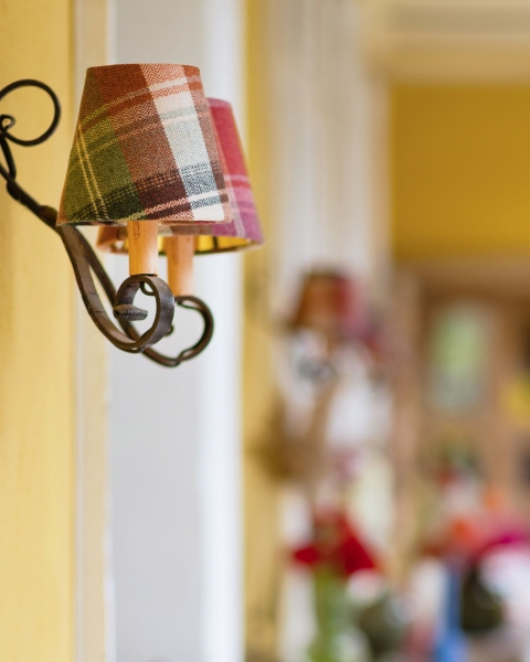 Mindthegap | Transylvanian Rhapsody | Wall Shade | KERSCHDORF Plaid Carrot