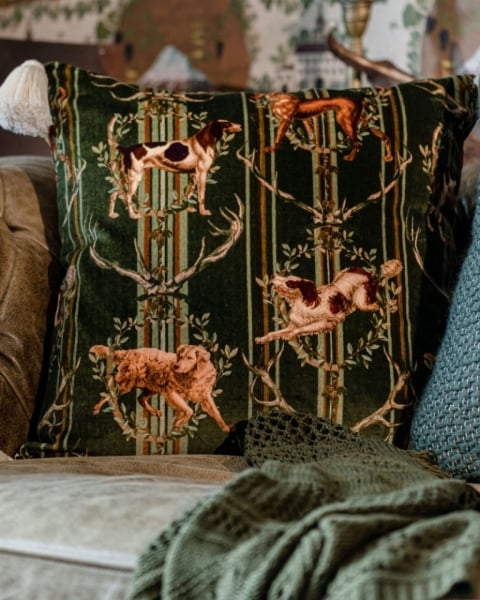 MINDTHEGAP | TYROL APRES-SKI HOME COLLECTION | Cushion | MOUNTAIN DOGS Cypress