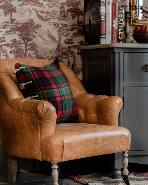 MINDTHEGAP | TYROL APRES-SKI HOME COLLECTION | Chair | ST. GERMAINE - CAMBRIDGE CHESTNUT leather