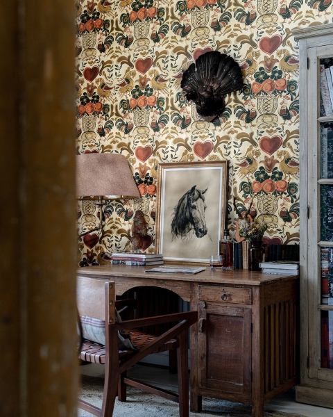 MINDTHEGAP | TYROL APRES-SKI HOME COLLECTION | GOLDENE HENNE Wallpaper | WP20686