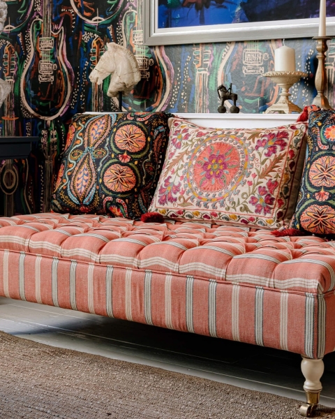 MINDTHEGAP | WOODSTOCK '69 | Sofa | SARAY OTTOMAN - OREGON STRIPES Linen Fabric