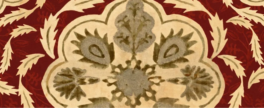 Traditional flower wallpaper
