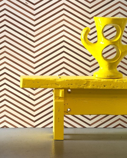 NLXL / TIM-04 WHITE ON TEAK CHEVRON TIMBER STRIPS