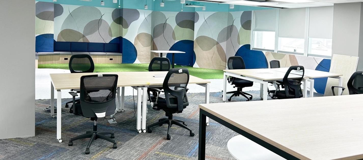 Makover Office with Variety Design Wallpaper by Honpo