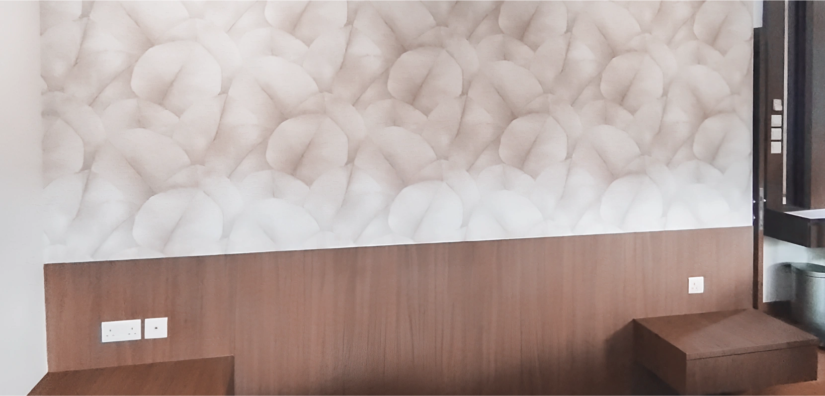 Bedroom wall with installation of bedroom kumano