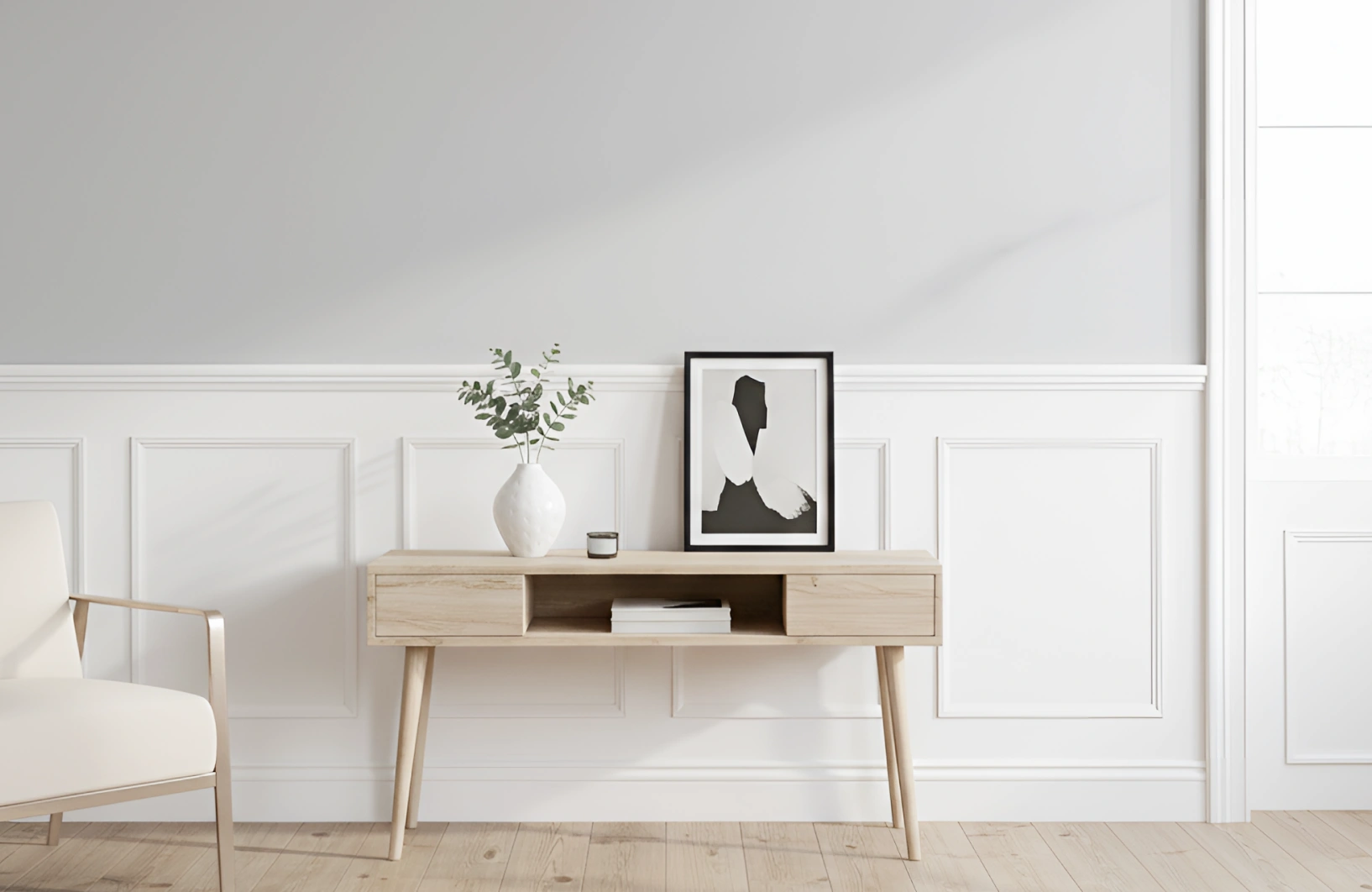 Home with wainscoting