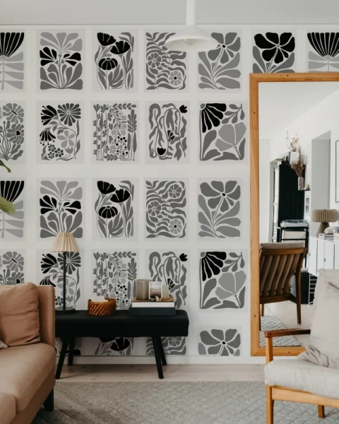 Playful Flora | Black & White