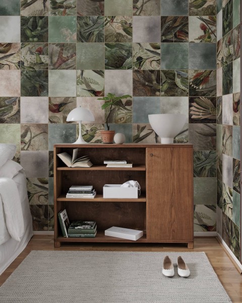 Birds of Paradise, Tiles