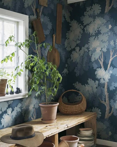 Sandberg / Raphael Forest Midnight Blue S10279