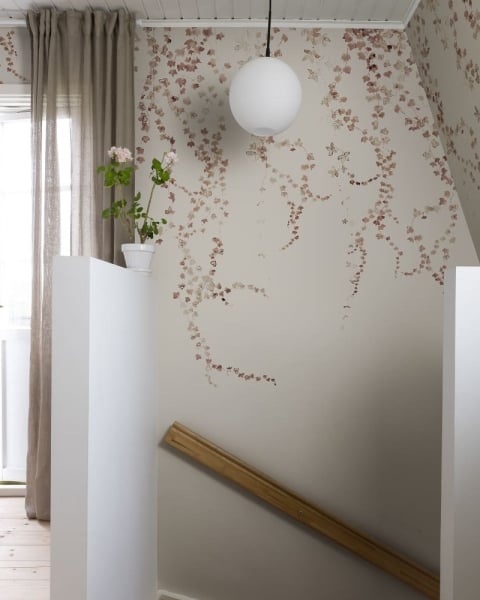 Sandberg | Aralia | Burgundy | S10175