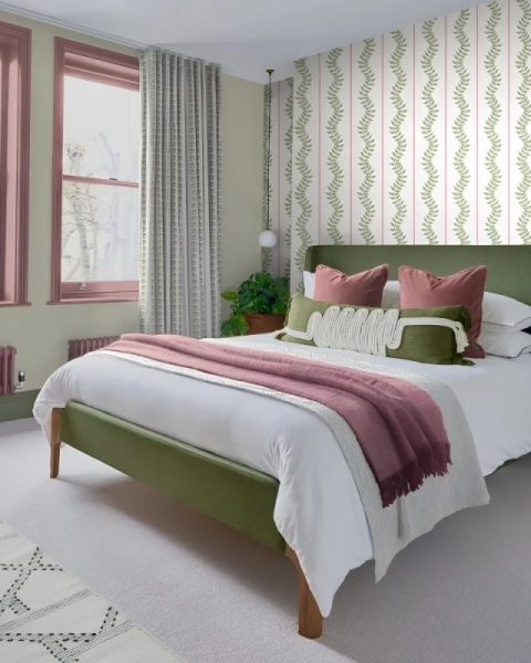 Graham & Brown | Laurel Leaf Stripe Wallpaper I
