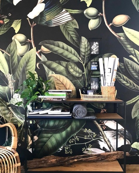 Wallcolors | Magpie