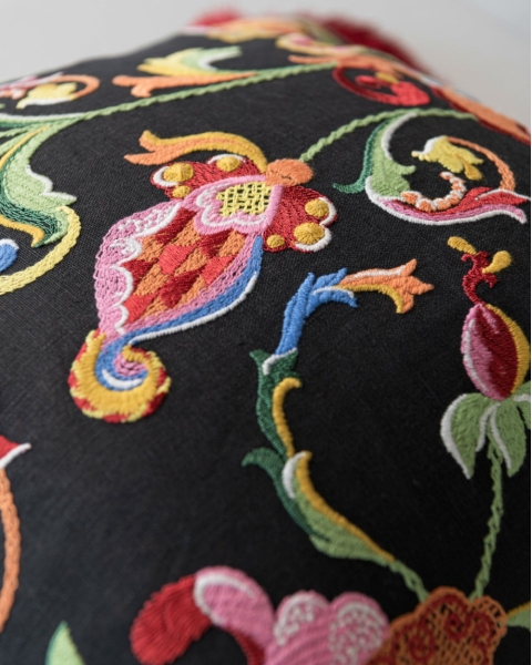 MINDTHEGAP | LA DOLCE VITA | Cushion | AL FRESCO Embroidered 