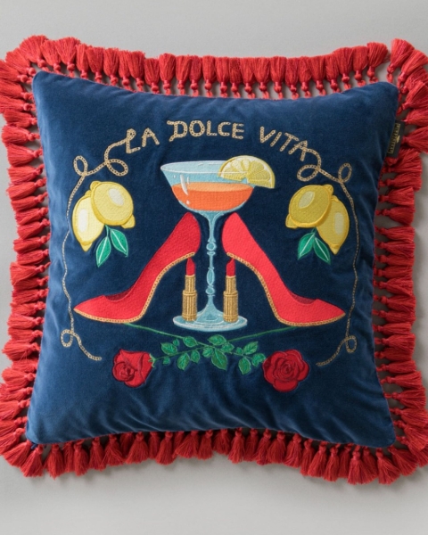 MINDTHEGAP | LA DOLCE VITA  | Cushion | La Dolce Vita Embroidered Velvet 