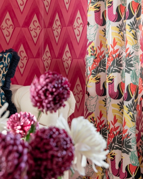 MINDTHEGAP | LA DOLCE VITA | Fabric | STATUARIO Pink Embroidered 